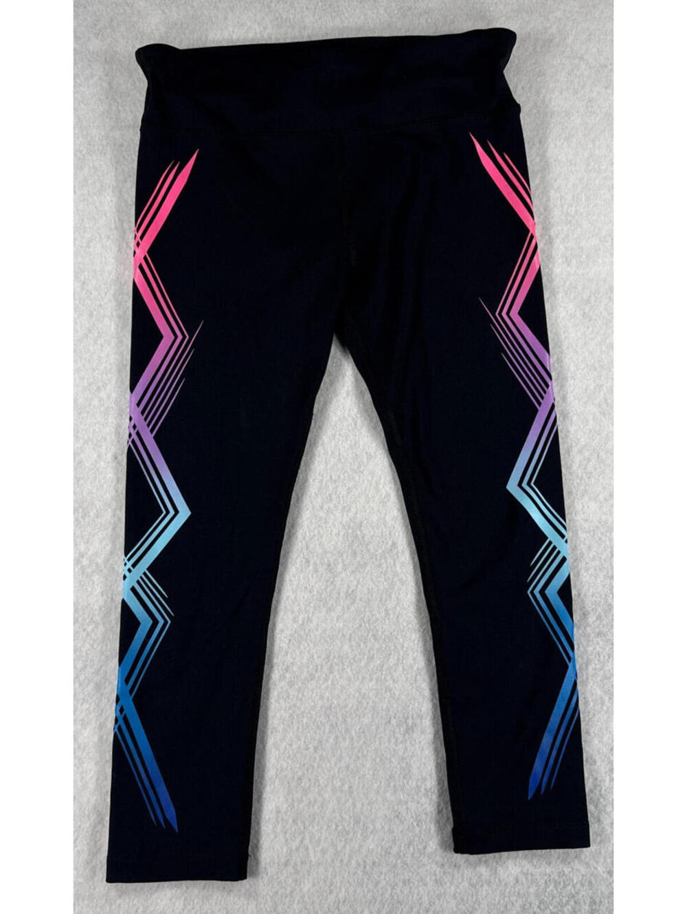 Lorna Jane Womens XS Black Red Athletic Cropped Capri Leggings